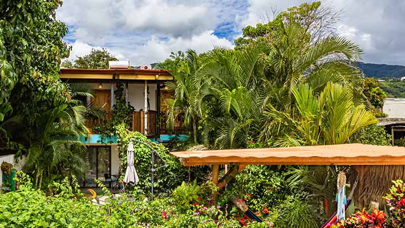 Living and traveling in Costa Rica